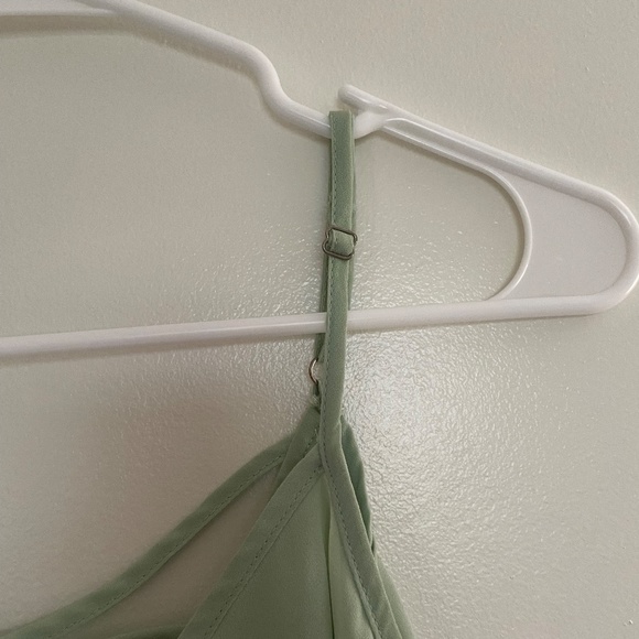 Mine Mint Green Hi-Low Mesh Spaghetti Strap Crop Top Size M 🌷🌺🌷 - Picture 6 of 12